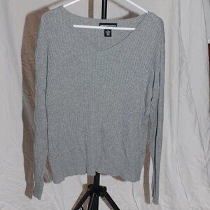 Norton Mcnaughton Womens Large Ribbed Vneck Long Sleeve Gray Sweater AUC  shirt
